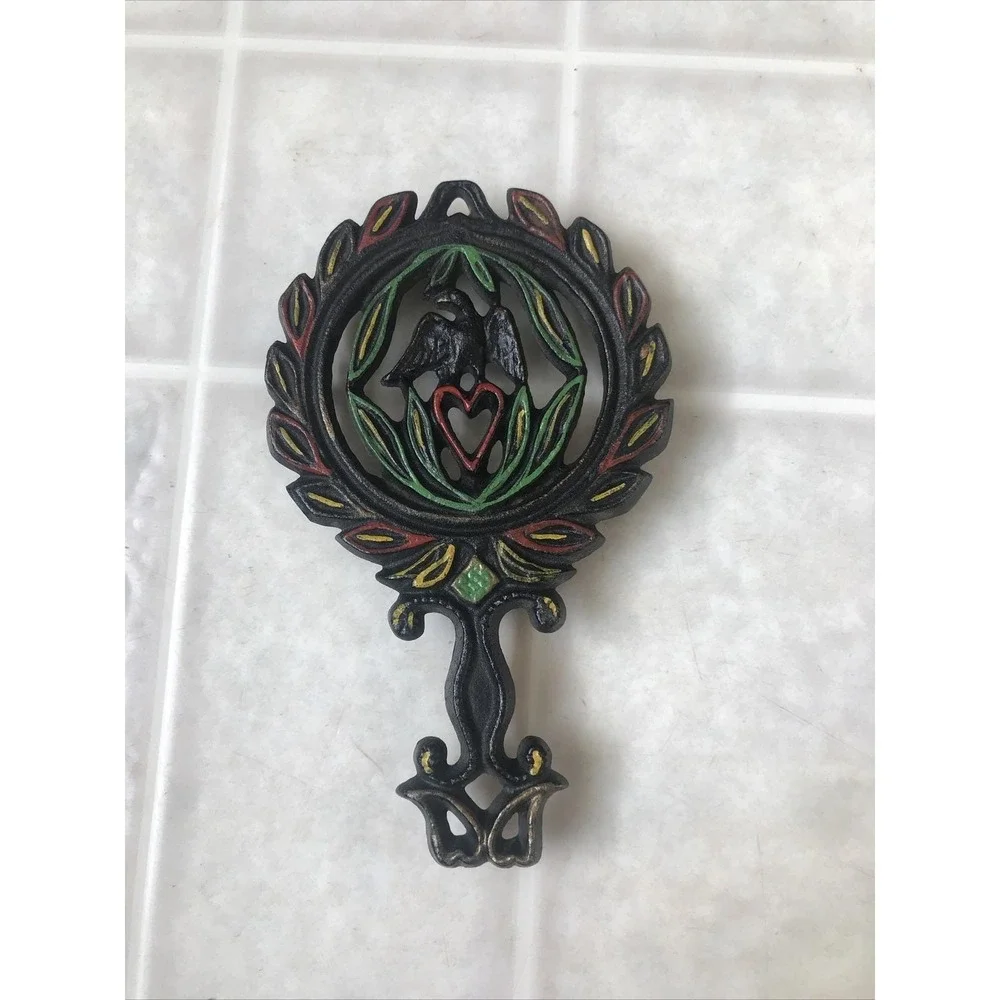 VINTAGE‎ WILTON CAST Iron Painted Flower Eagle Footed TRIVET 3X5 COLLECTIBLE